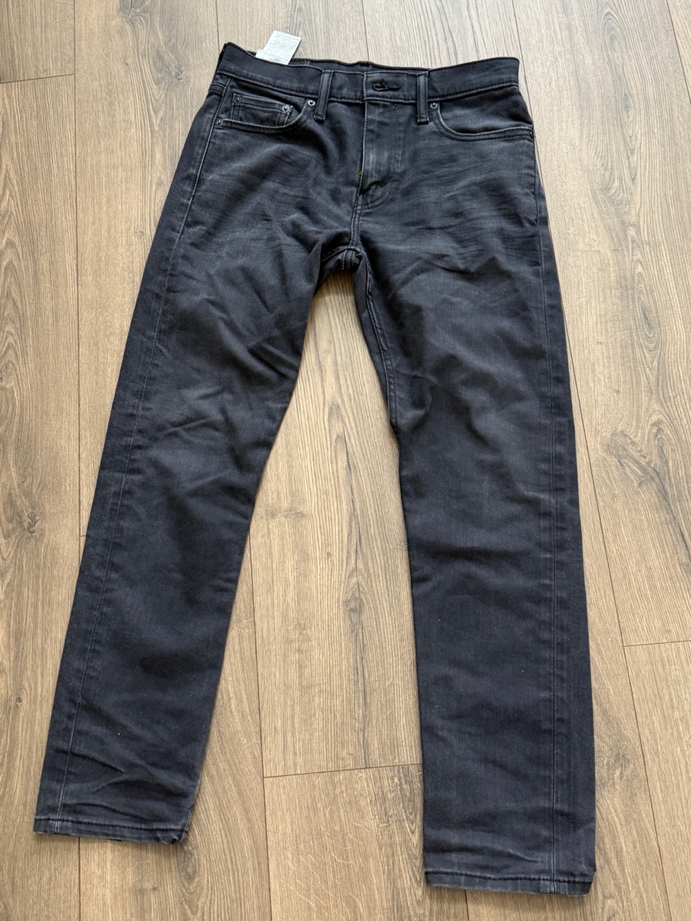 Levi's Men's Black Slim Straight Jeans
